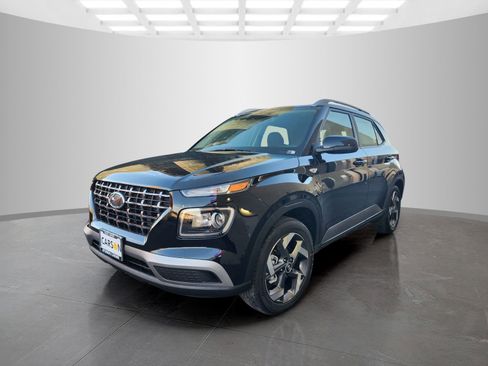 New 2026 Hyundai Venue SEL FWD image 3