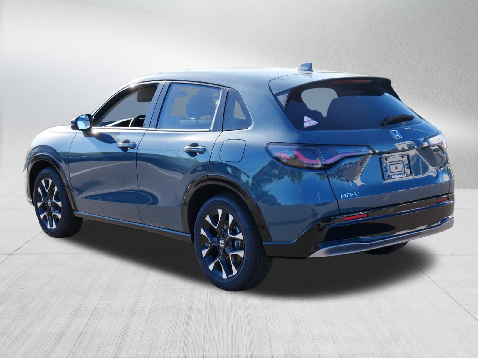 Used 2027 Honda HR-V EX-L image 5