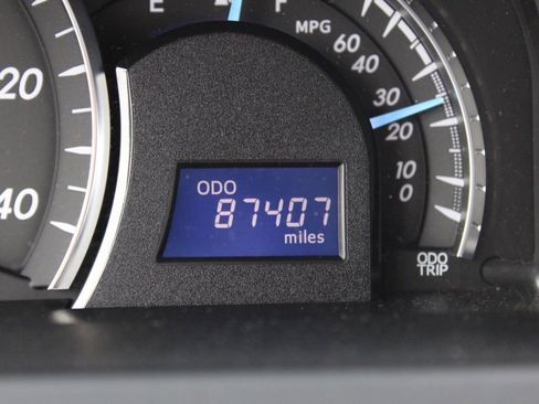 Used 2012 Toyota Camry XLE image 34