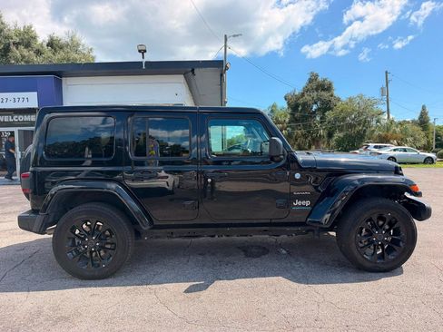 Used 2024 Jeep Wrangler Unlimited Sahara AWD/4WD image 6