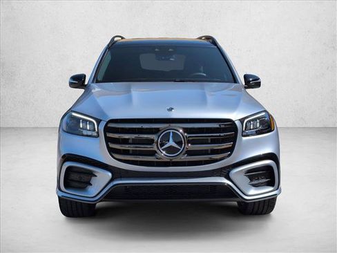 New 2026 Mercedes-Benz GLS 580 4MATIC image 6
