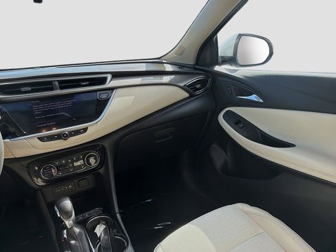 Used 2022 Buick Encore GX Select image 21