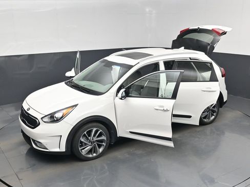 Used 2017 Kia Niro Touring image 56