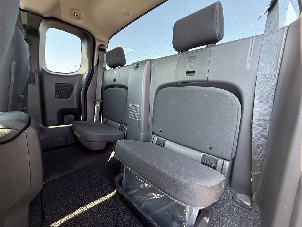 Used 2025 Nissan Frontier S w/ S Utility Package AWD/4WD image 25
