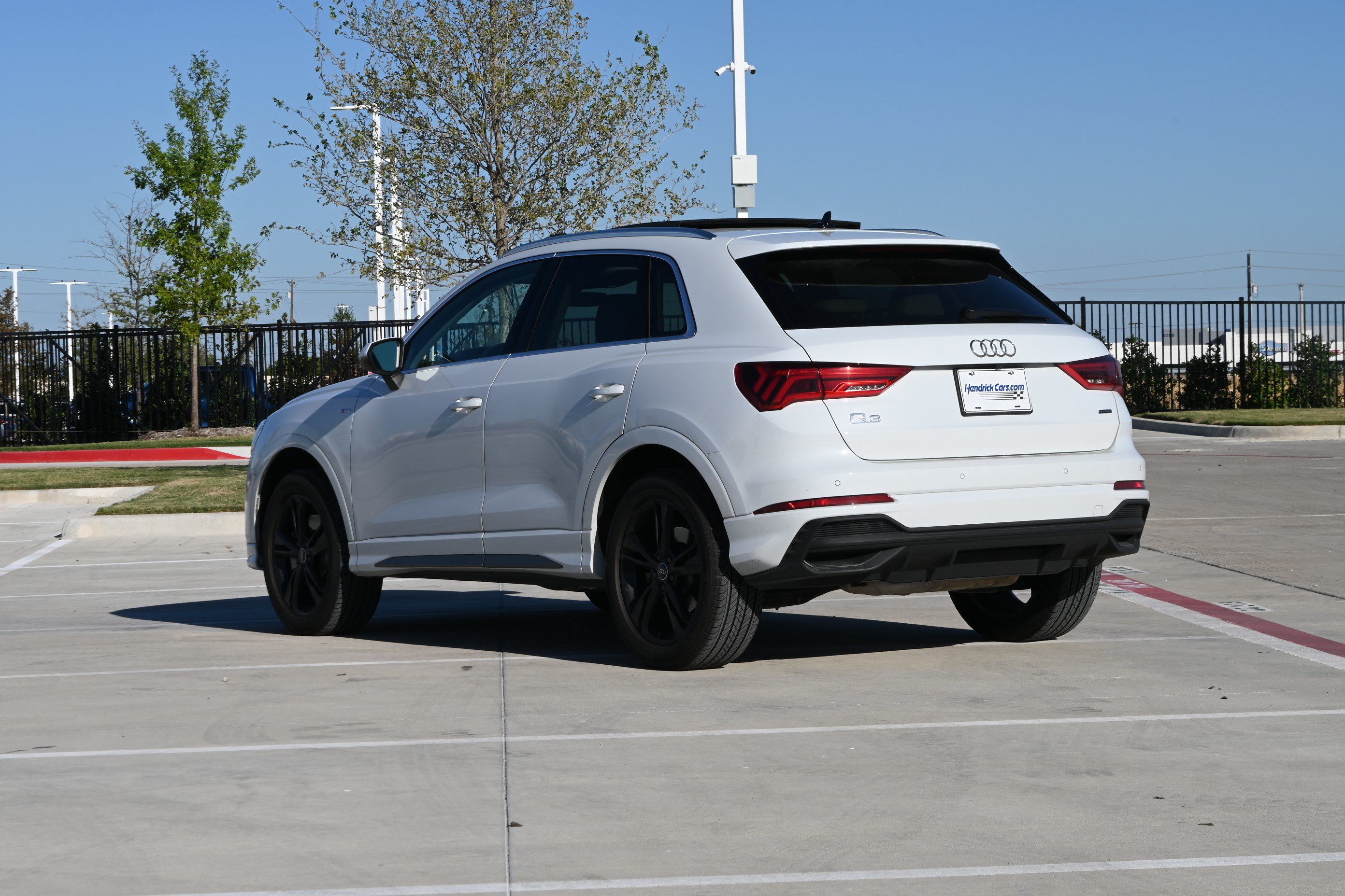 Used 2023 Audi Q3 2.0T Premium w/ Convenience Package AWD/4WD image 7