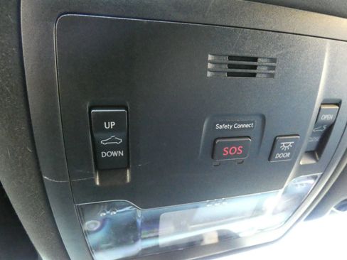 Used 2017 Lexus RC 200t image 69