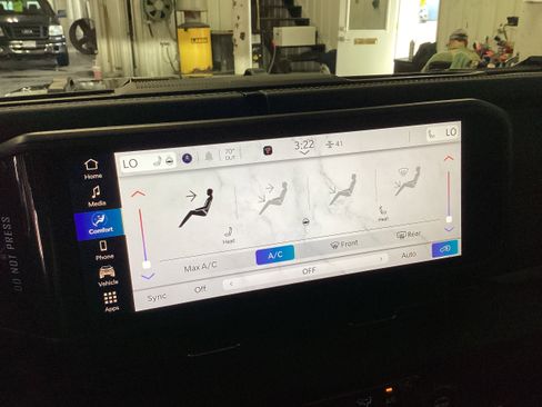 New 2026 Jeep Wrangler Unlimited Rubicon AWD/4WD image 24