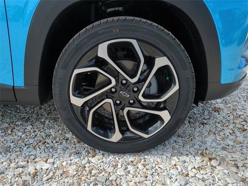 New 2026 Chevrolet Trax RS w/ Driver Confidence Package image 11