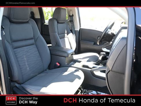 Used 2024 Nissan Frontier SV w/ SV Convenience Package RWD image 21