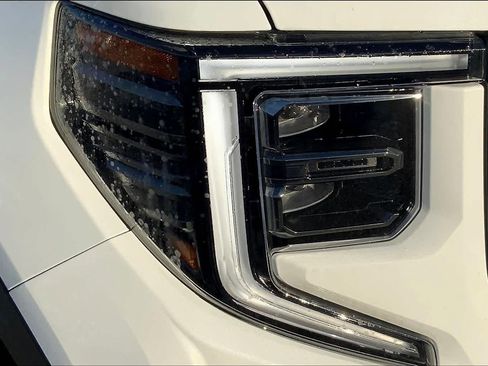 New 2024 GMC Sierra 1500 AT4X w/ AT4X AEV Edition image 13