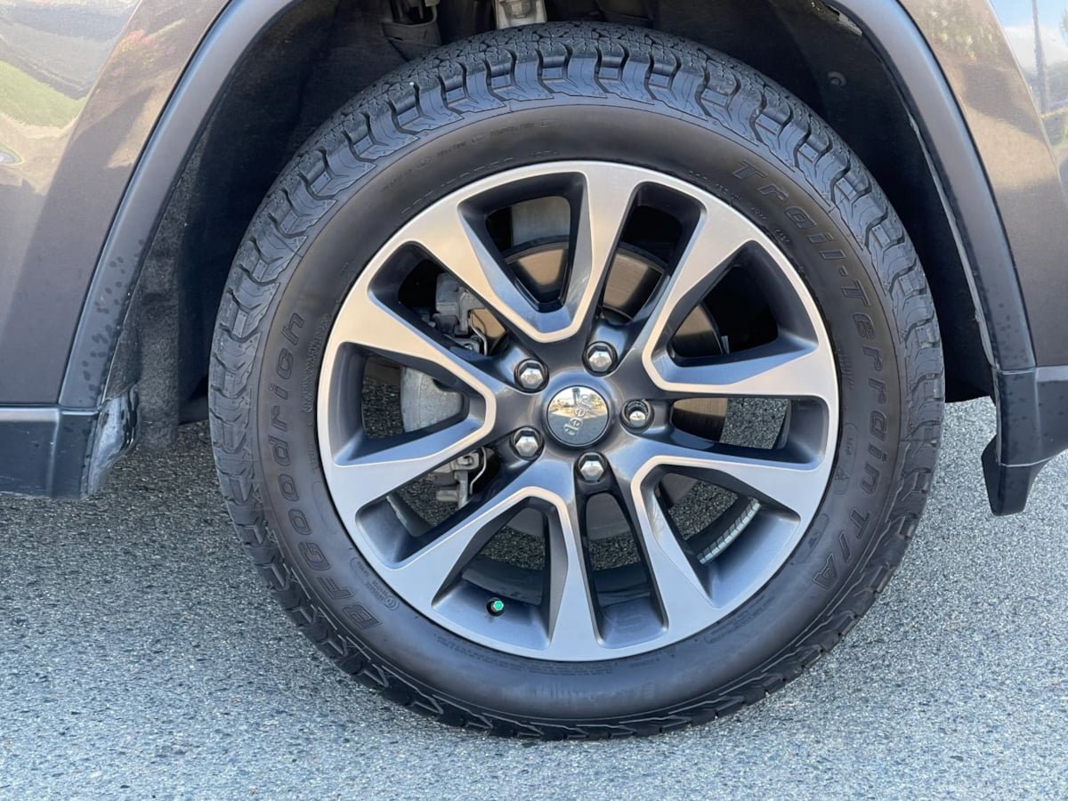 Used 2018 Jeep Grand Cherokee Limited RWD image 37