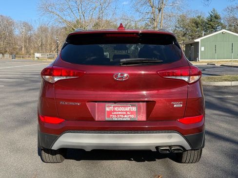 Used 2018 Hyundai Tucson Sport image 7