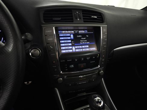Used 2014 Lexus IS 250C image 18