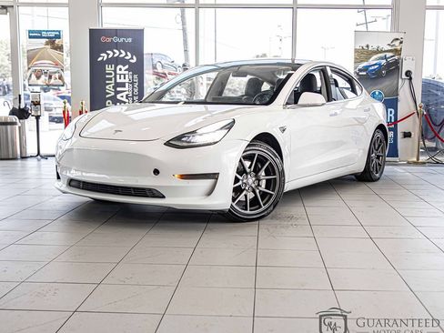 Used 2020 Tesla Model 3 Standard Range Plus image 6