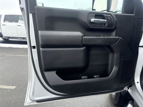 Used 2023 Chevrolet Silverado 2500 Custom w/ Custom Convenience Package image 23