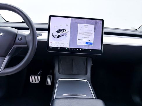Used 2022 Tesla Model Y Performance AWD/4WD image 6