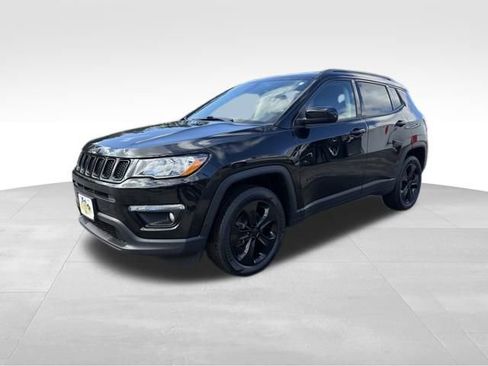 Used 2018 Jeep Compass Latitude w/ Popular Equipment Group image 7