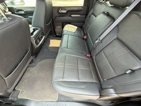 Used 2024 Chevrolet Silverado 2500 High Country w/ High Country Premium Package AWD/4WD image 15