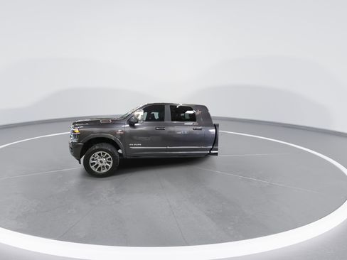 Used 2025 RAM 3500 Limited image 5