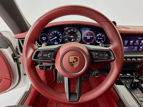 Used 2022 Porsche 911 Carrera image 16