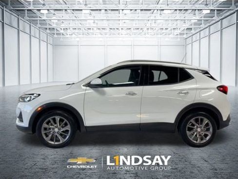 Used 2022 Buick Encore GX Essence w/ Experience Buick Package image 5