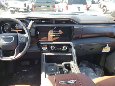 New 2026 GMC Sierra 2500 Denali Ultimate w/ Max Trailering Package AWD/4WD image 15