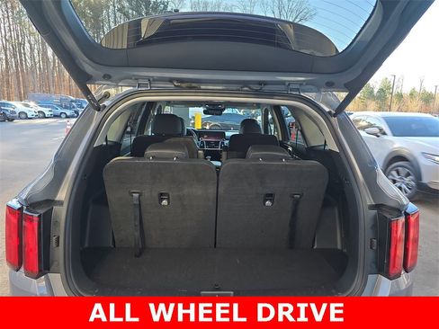 Used 2023 Kia Sorento SX image 14