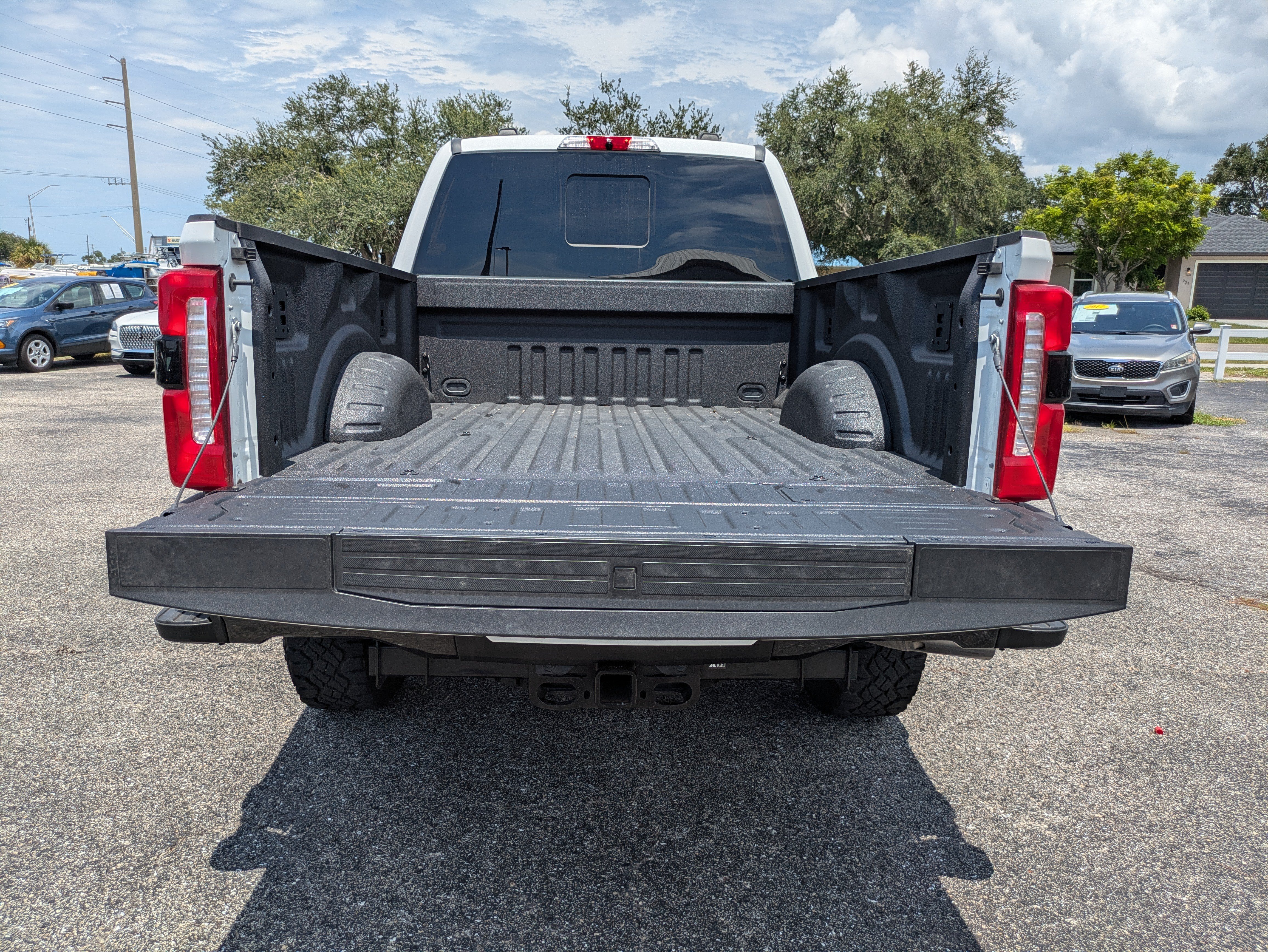 Used 2025 Ford F250 King Ranch w/ Tremor Off-Road Package AWD/4WD image 13