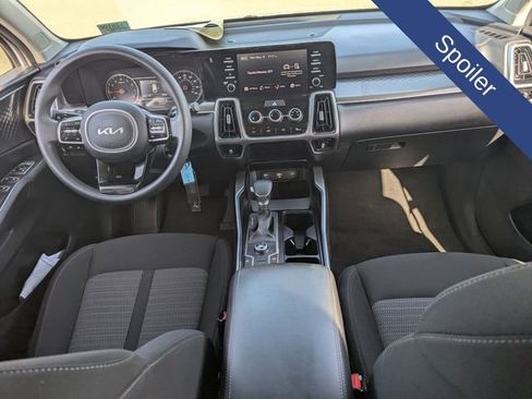 Used 2023 Kia Sorento LX FWD image 18