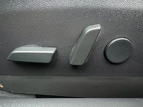 Used 2018 Tesla Model 3 Mid Range image 19