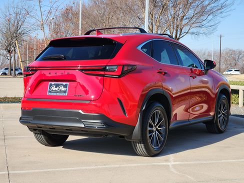 Used 2025 Lexus NX 250 FWD w/ Premium Package image 13