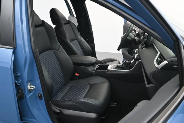 Used 2023 Toyota RAV4 XSE AWD/4WD image 29