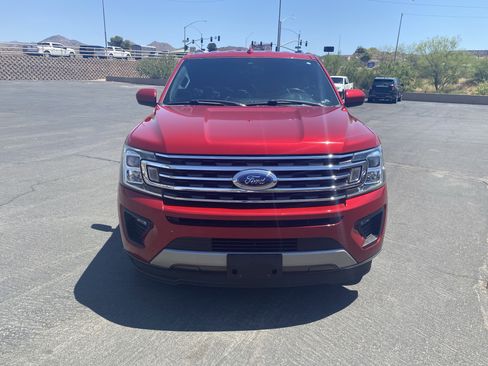 Used 2020 Ford Expedition XLT RWD image 6