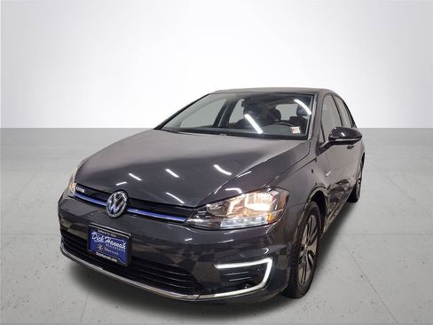 Used 2019 Volkswagen e-Golf SE w/ Driver Assistance Package image 2
