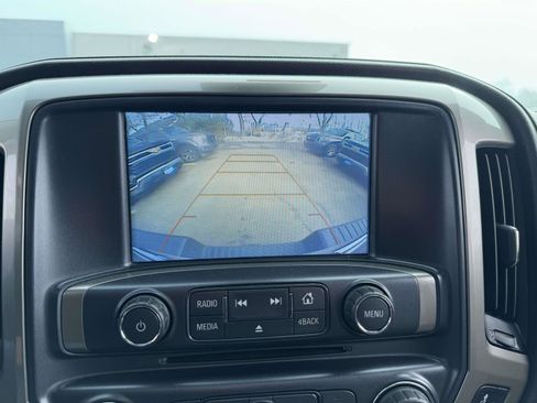 Used 2018 Chevrolet Silverado 1500 High Country image 22