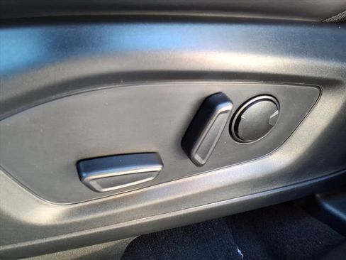 New 2026 Ford Explorer ST-Line w/ ST-Line Street Pack image 18