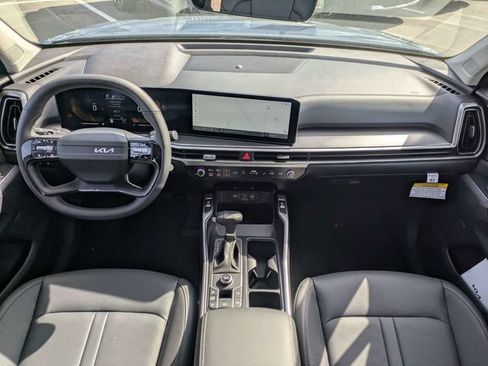 New 2025 Kia Sorento S w/ Panoramic Sunroof Package FWD image 14