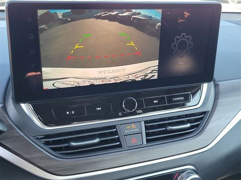 New 2025 Nissan Altima 2.5 SV image 10