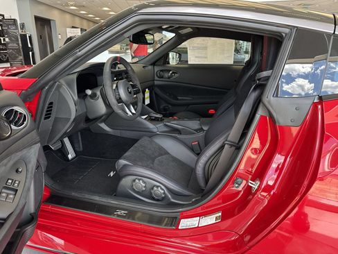 New 2026 Nissan Z NISMO w/ Floor Mat Package RWD image 11