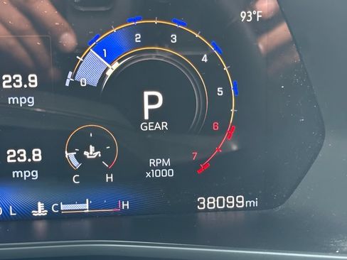 Used 2024 Chevrolet Colorado W/T RWD image 14