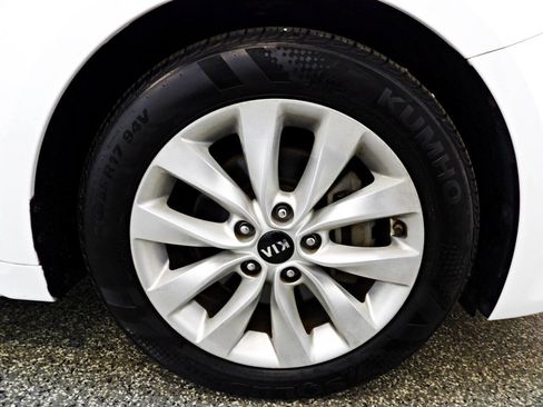 Used 2016 Kia Optima EX w/ Option Group 040 FWD image 22