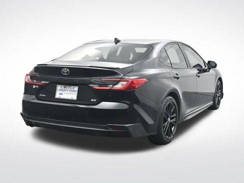 Used 2025 Toyota Camry SE w/ Convenience Package FWD image 7