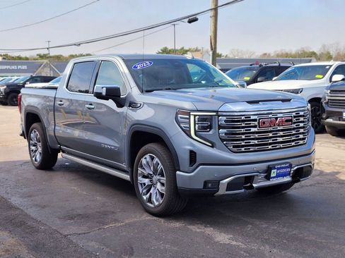 Used 2023 GMC Sierra 1500 Denali w/ Denali Reserve Package AWD/4WD image 7