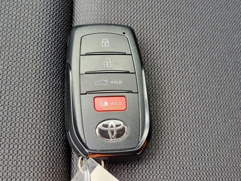 Used 2023 Toyota Corolla LE w/ LE Convenience Package FWD image 32