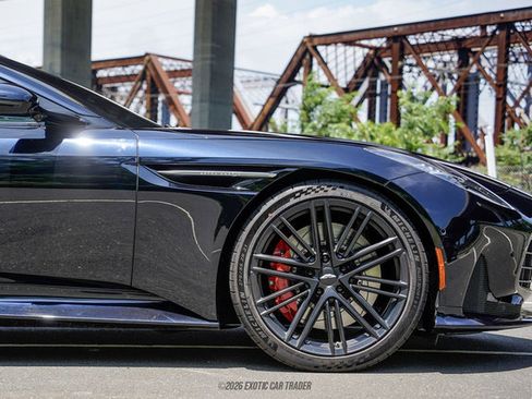 Used 2024 Aston Martin DB12 Coupe RWD image 11