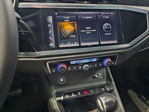 New 2025 Audi Q3 2.0T Premium image 24