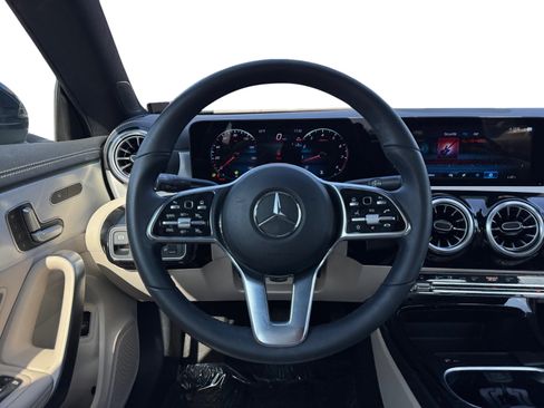 Used 2023 Mercedes-Benz CLA 250 w/ Premium Package image 12