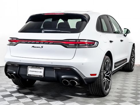 Certified 2022 Porsche Macan S w/ Premium Package Plus image 10