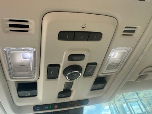 Used 2024 GMC Yukon Denali w/ Denali Reserve Package AWD/4WD image 21