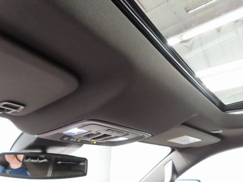 Used 2024 GMC Sierra 2500 Denali image 28